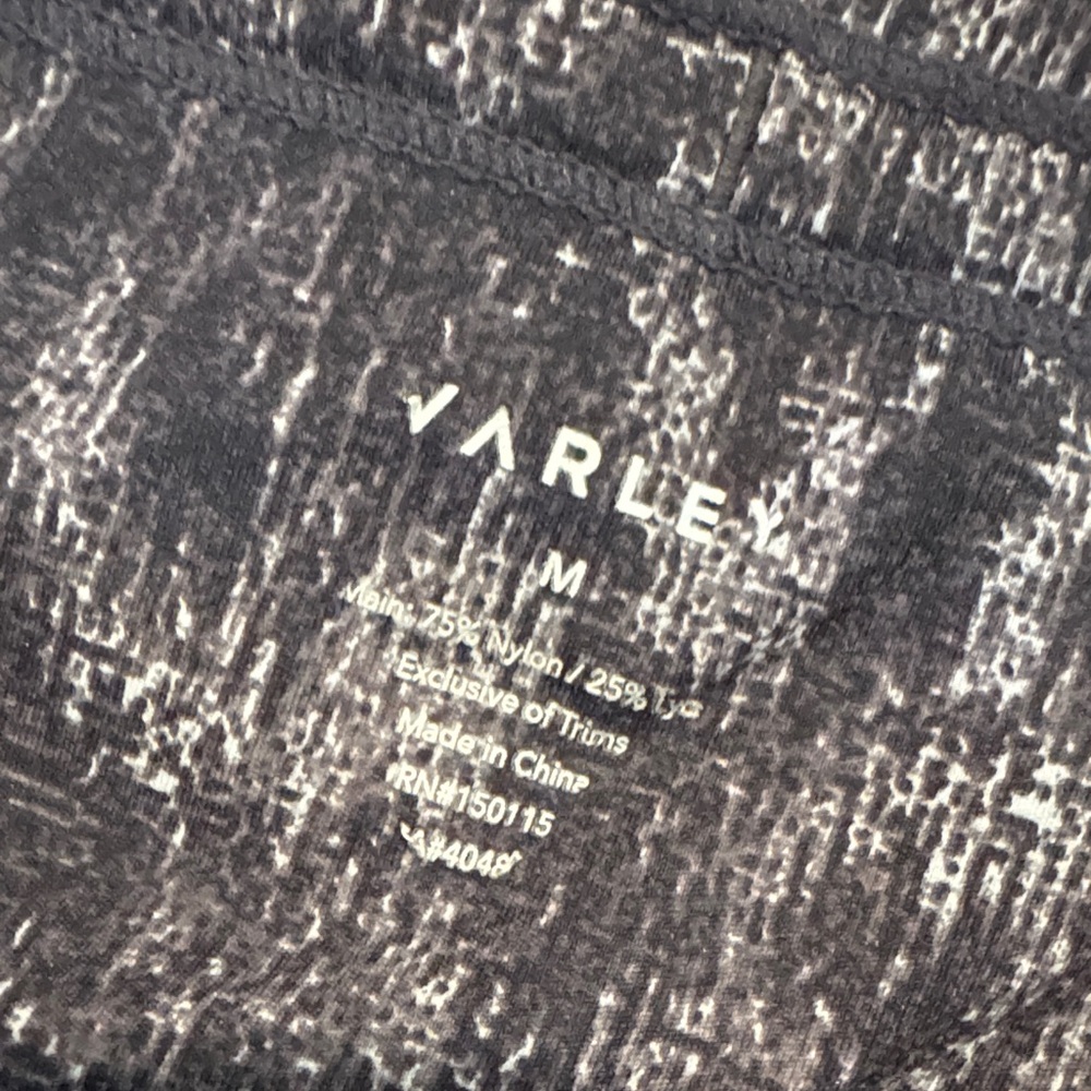 Varley Black Patterned Activewear Set - Picture 3 of 4